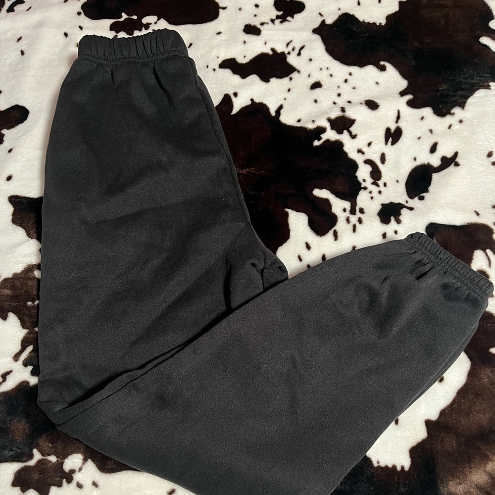 Black sweat pants
